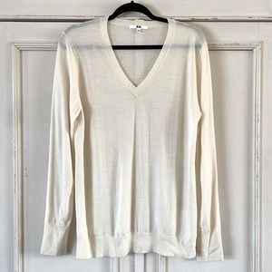 Uniqlo XL ivory 100% wool sweater
